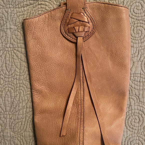 Gently worn, Coach Selena boots size 5.5 - Picture 2 of 7